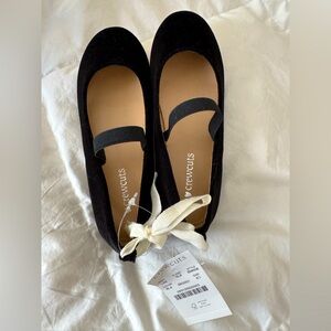 Beautiful J Crew black velour Maryjane shoes